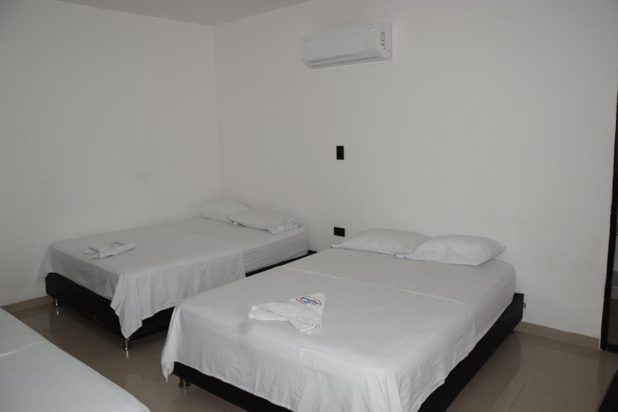 Hotel Barcelona Montería Zewnętrze zdjęcie